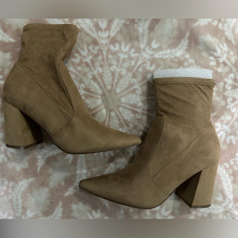 Steve Madden tan boots